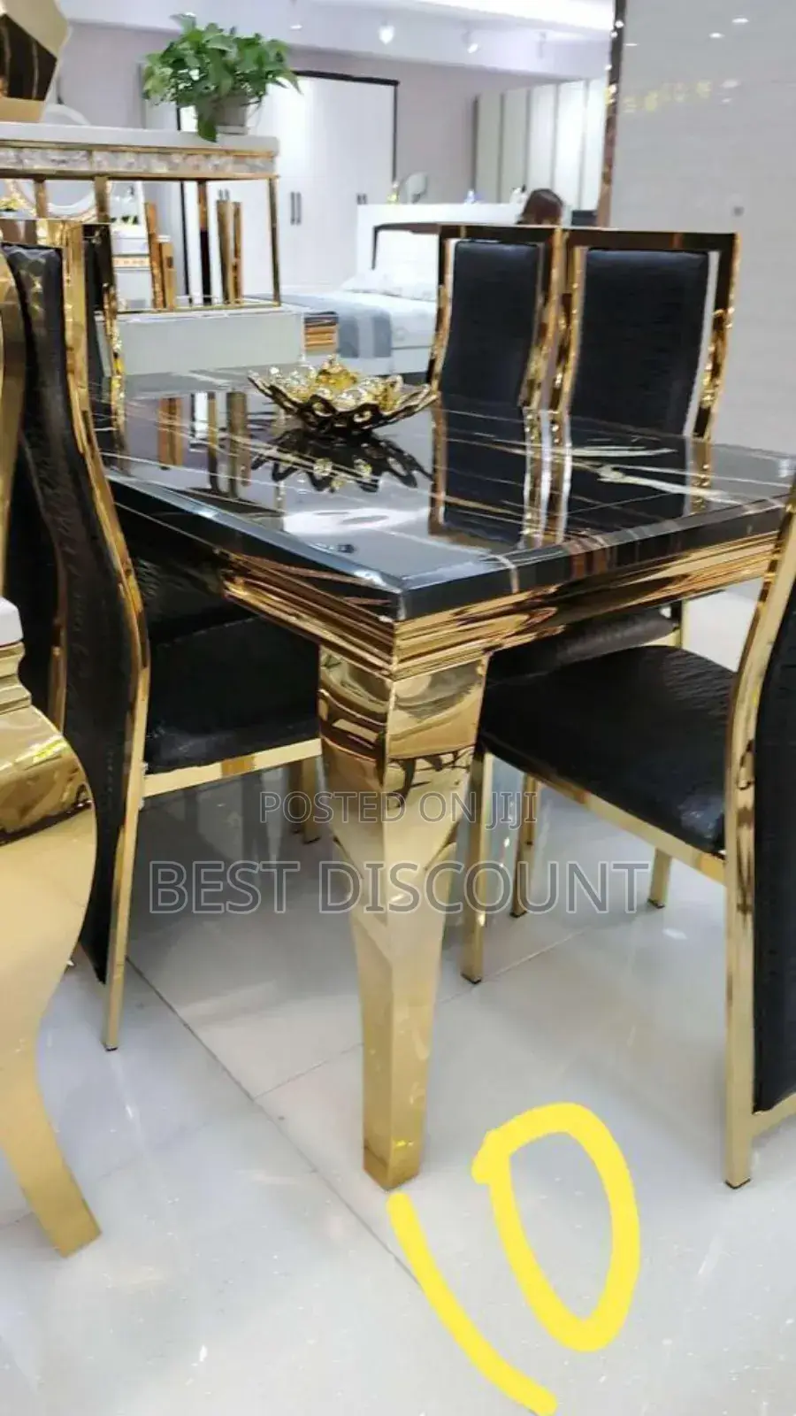 Luxurious Dinner Table