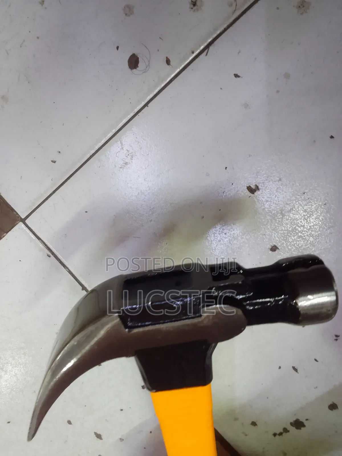 INGCO HCH81020 Claw Hammer 20oz