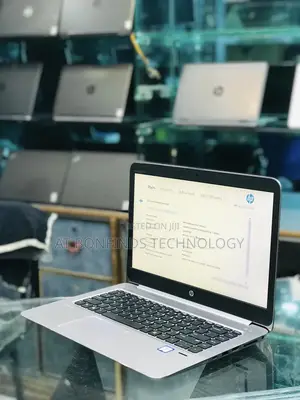Laptop HP EliteBook 1040 G3 8GB Intel Core I7 SSD 256GB