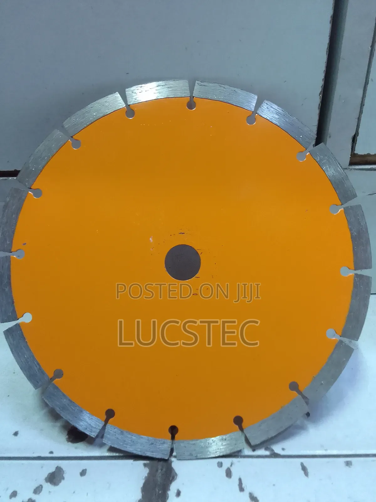 INGCO DMD012302M Wet and Dry Cutting Disc 9"
