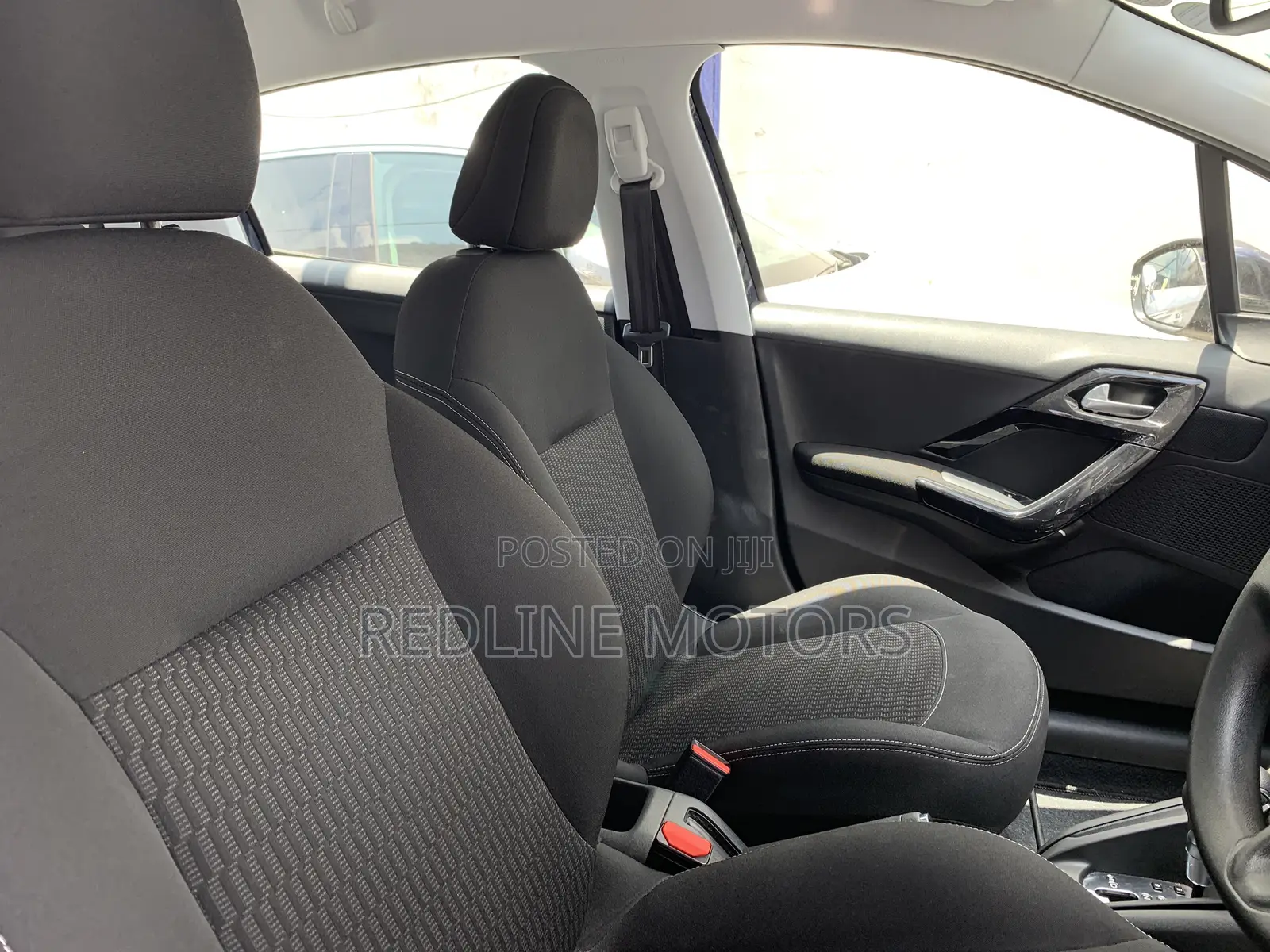 Peugeot 208 2017 Purple