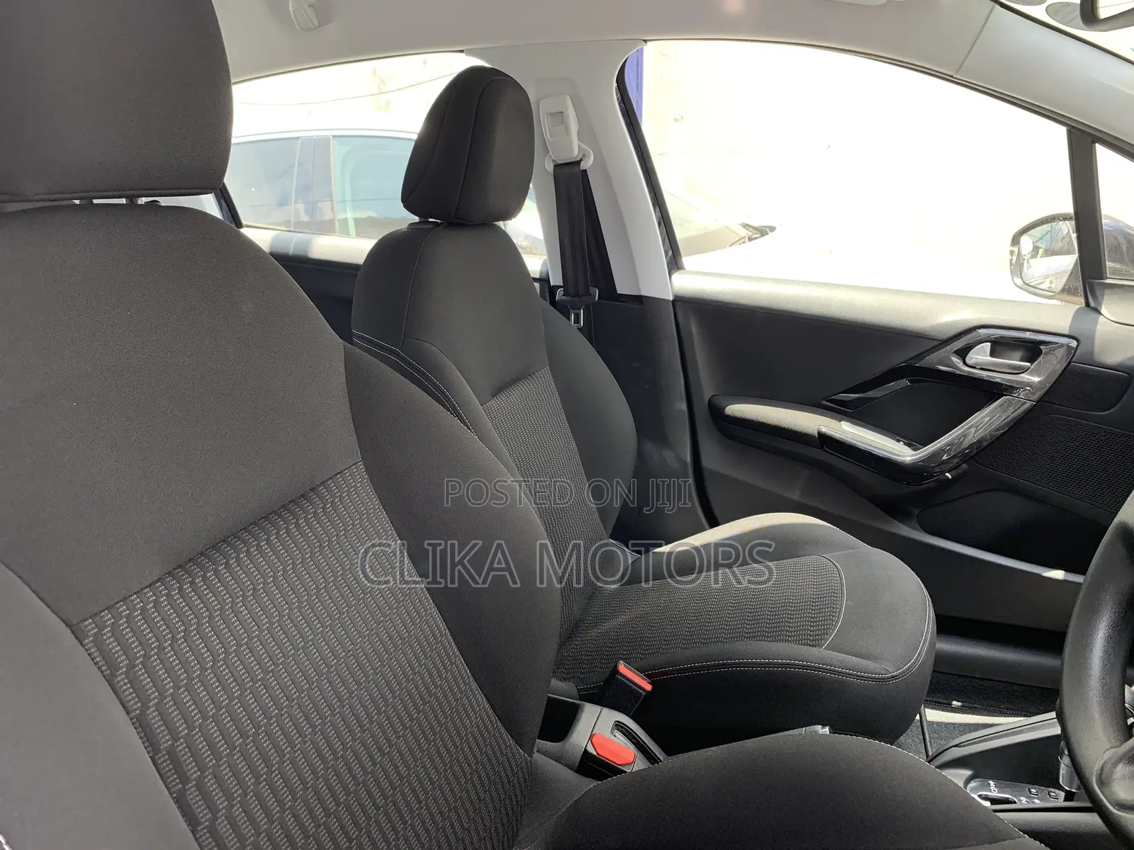 Peugeot 208 2017 Purple
