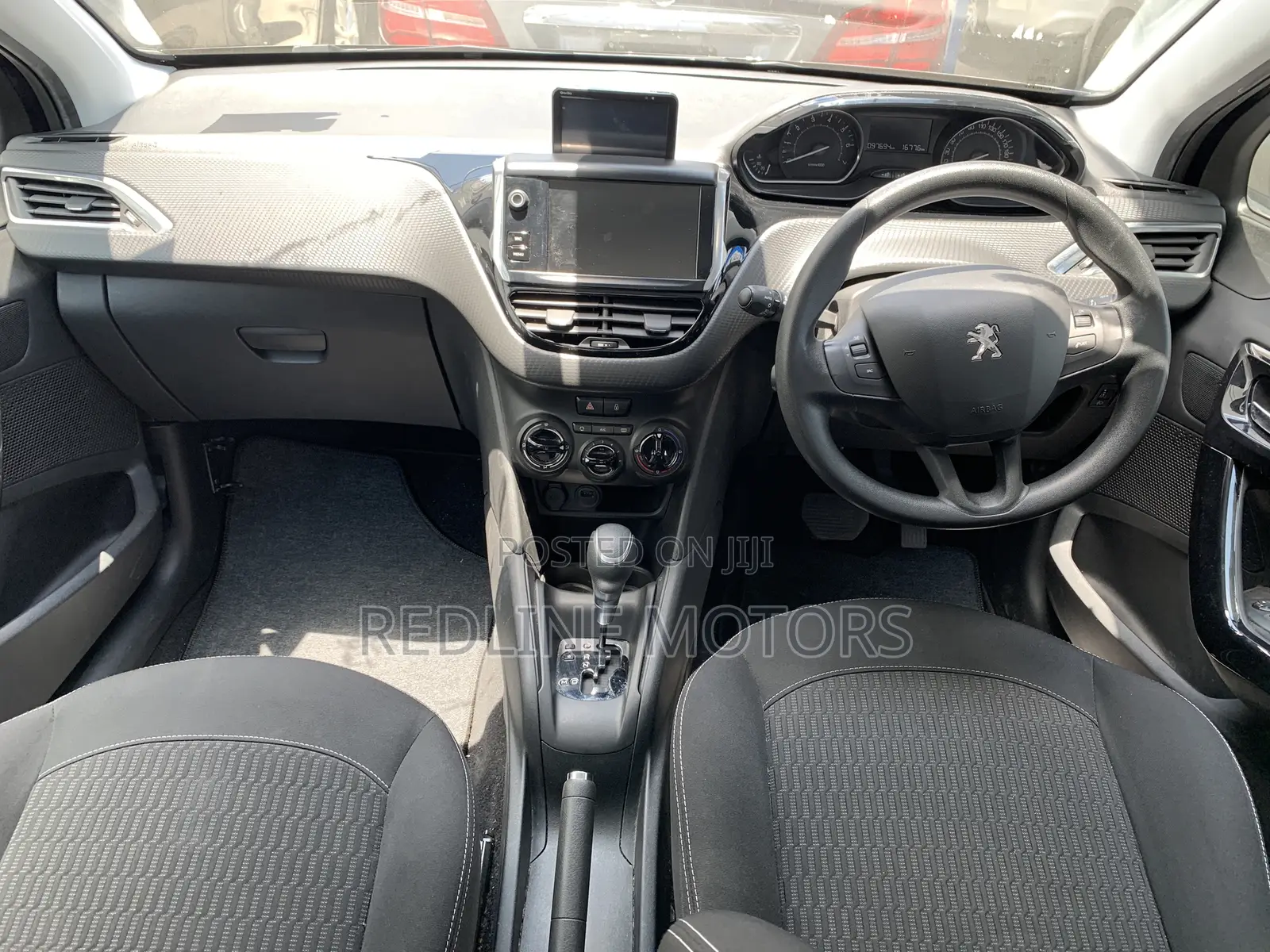 Peugeot 208 2017 Purple