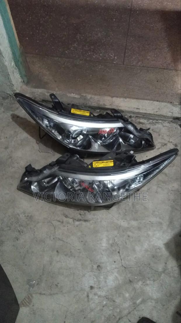 Estima 2012 Headlight Zenon - main view