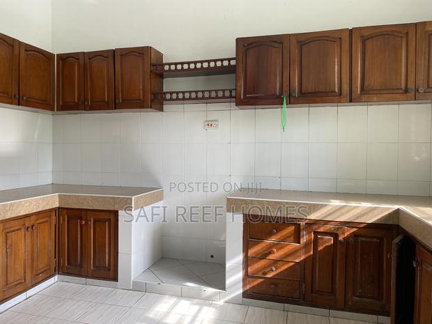 4bdrm Maisonette in Nyali for rent - thumbnail 8