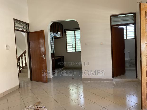 4bdrm Maisonette in Nyali for rent - thumbnail 17