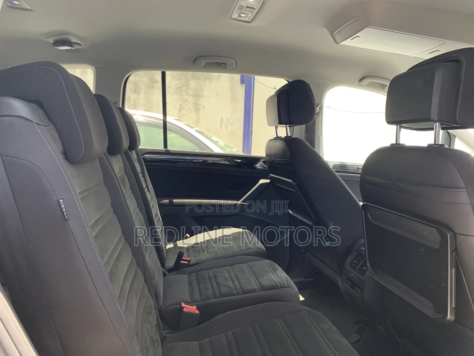 Volkswagen Touran 2017 Silver