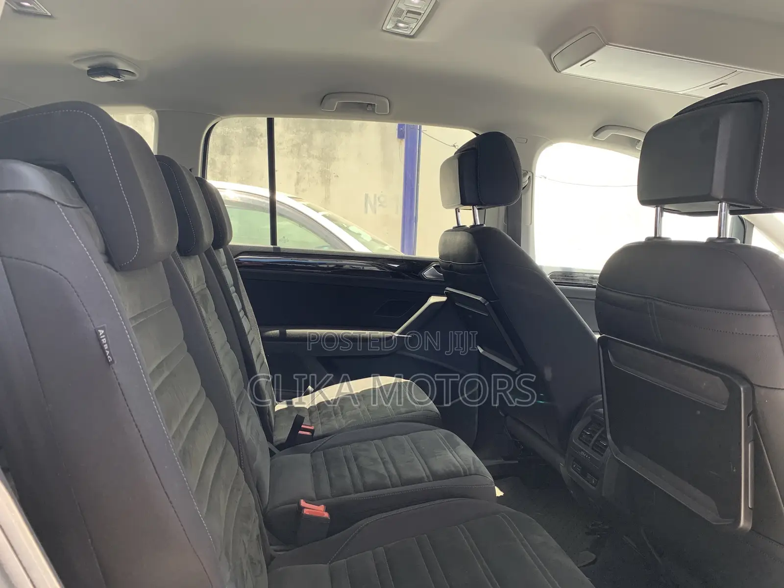 Volkswagen Touran 2017 Silver