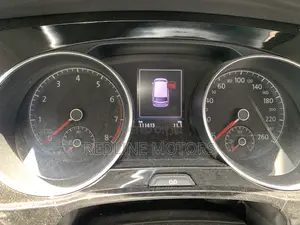 Volkswagen Touran 2017 Silver