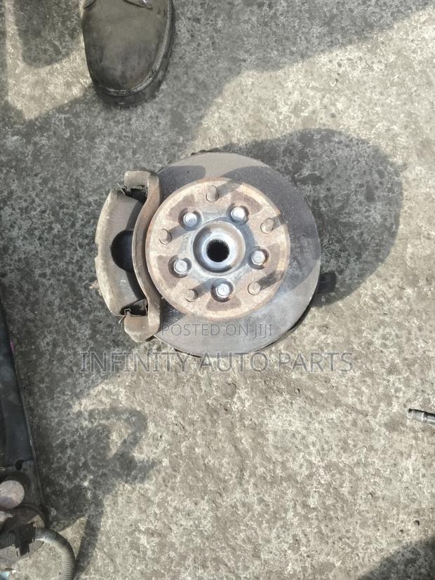 Toyota Townace Front Complete Hubs