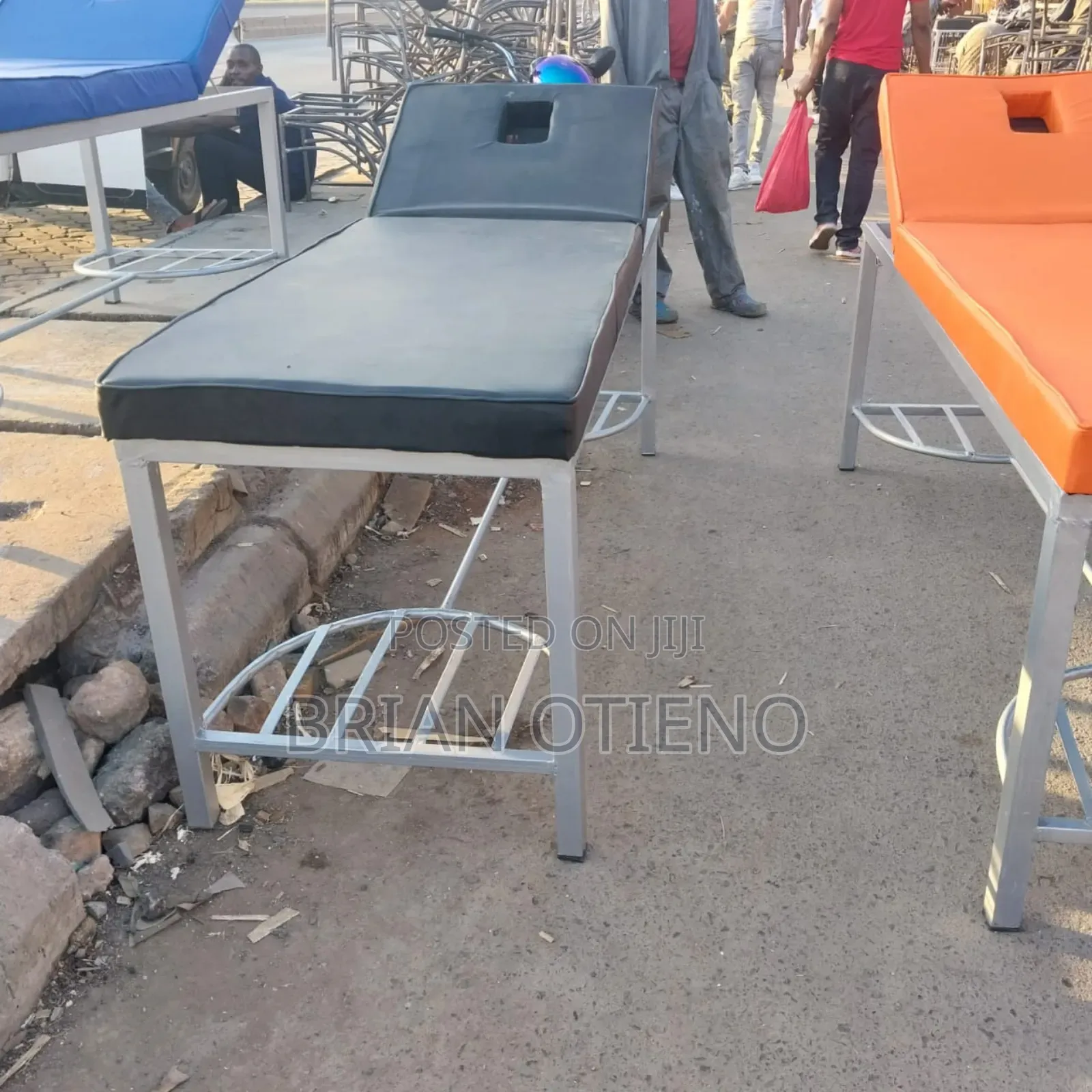 Massage Bed With Strong Base
