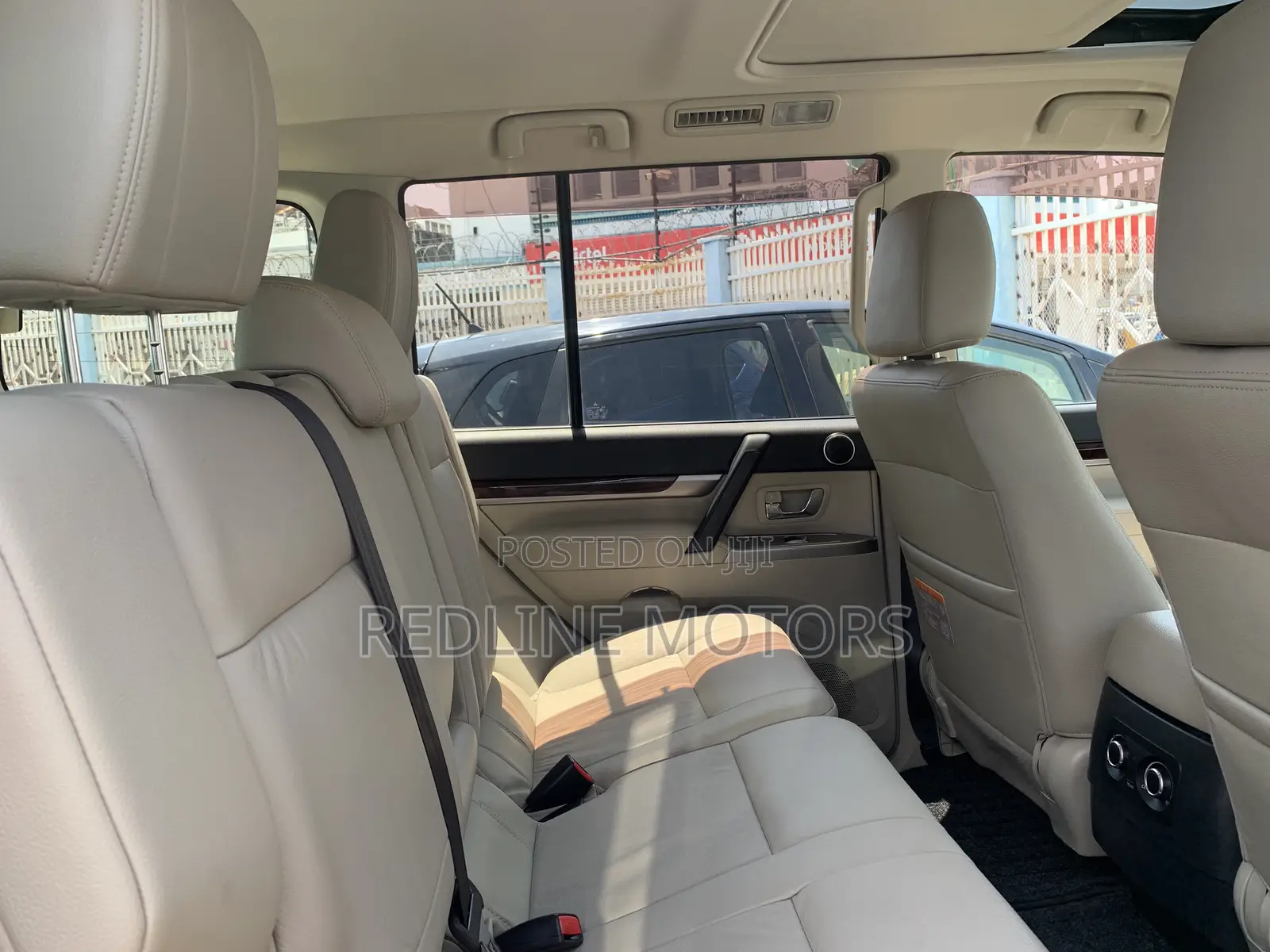Mitsubishi Pajero V90 3.2 DI-D GL 2018 White