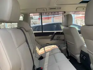 Mitsubishi Pajero V90 3.2 DI-D GL 2018 White