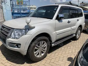 Mitsubishi Pajero V90 3.2 DI-D GL 2018 White