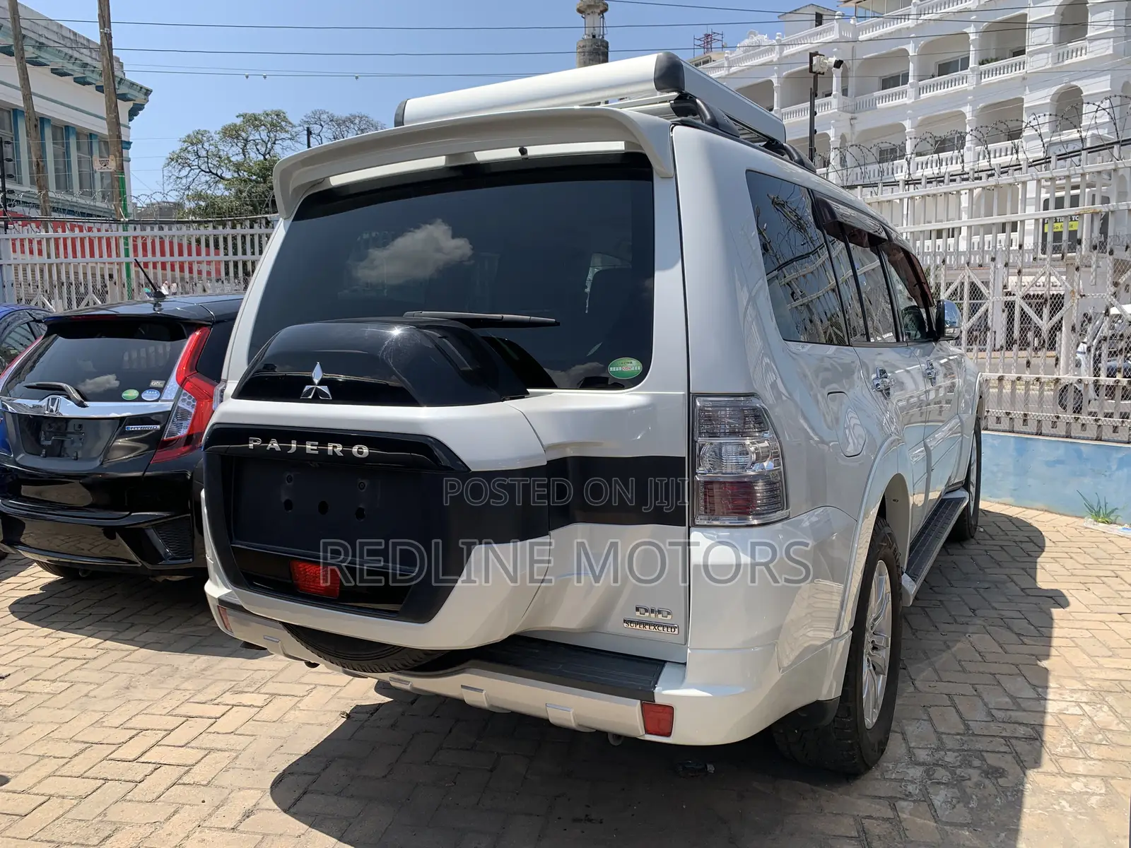 Mitsubishi Pajero V90 3.2 DI-D GL 2018 White