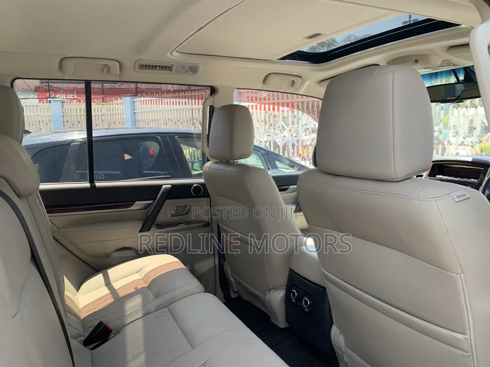Mitsubishi Pajero V90 3.2 DI-D GL 2018 White