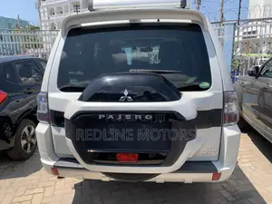 Mitsubishi Pajero V90 3.2 DI-D GL 2018 White