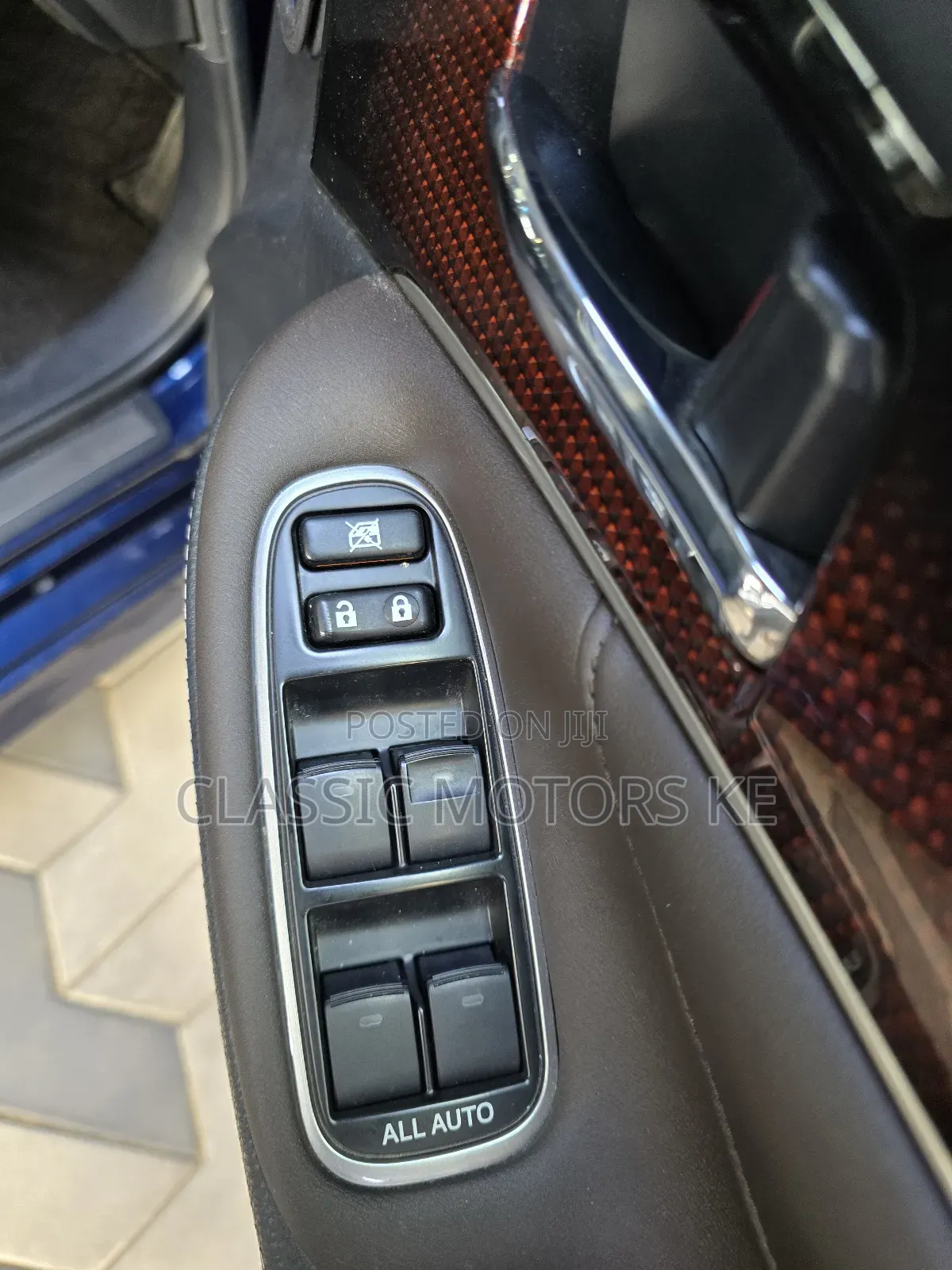 Toyota Crown 2017 Blue