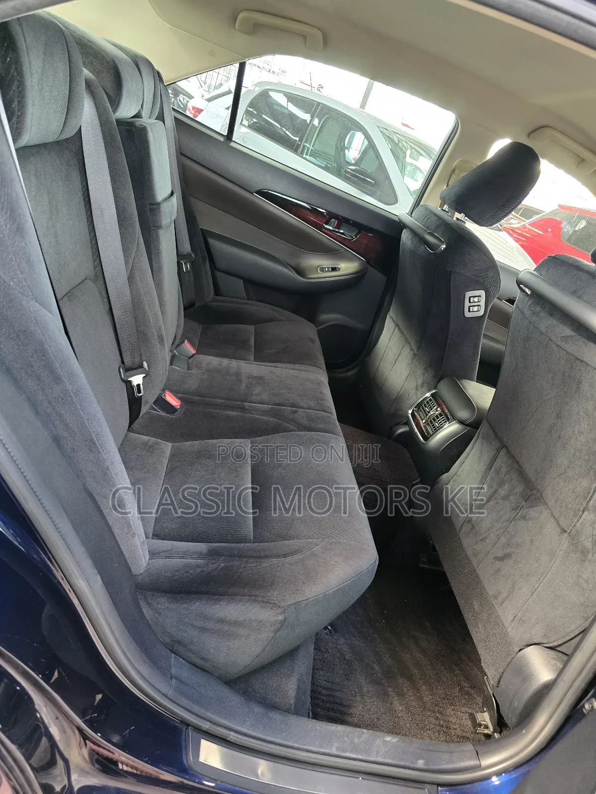 Toyota Crown 2017 Blue