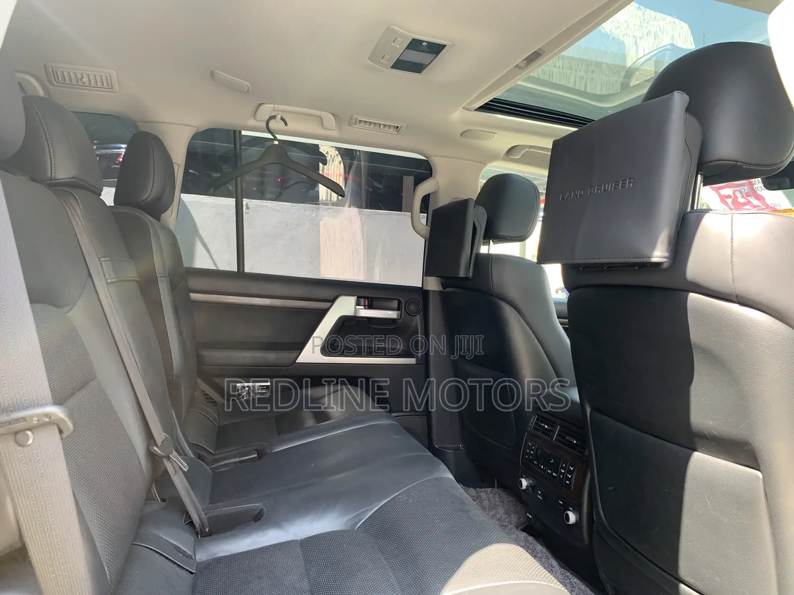 Toyota Land Cruiser 4.6 V8 ZX 2017 Black