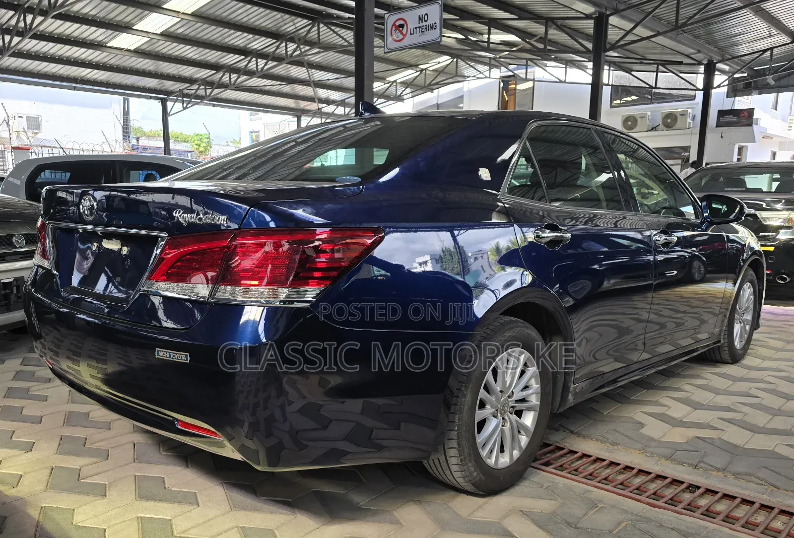 Toyota Crown 2017 Blue