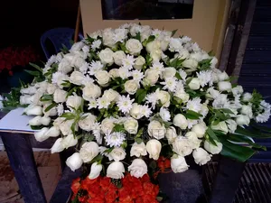 Coffin Spread/ Casket . Memorial/Burial/Wreath Flowers