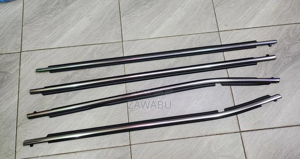 Weather Strip Toyota Auris Chrome 09-12 - thumbnail 2