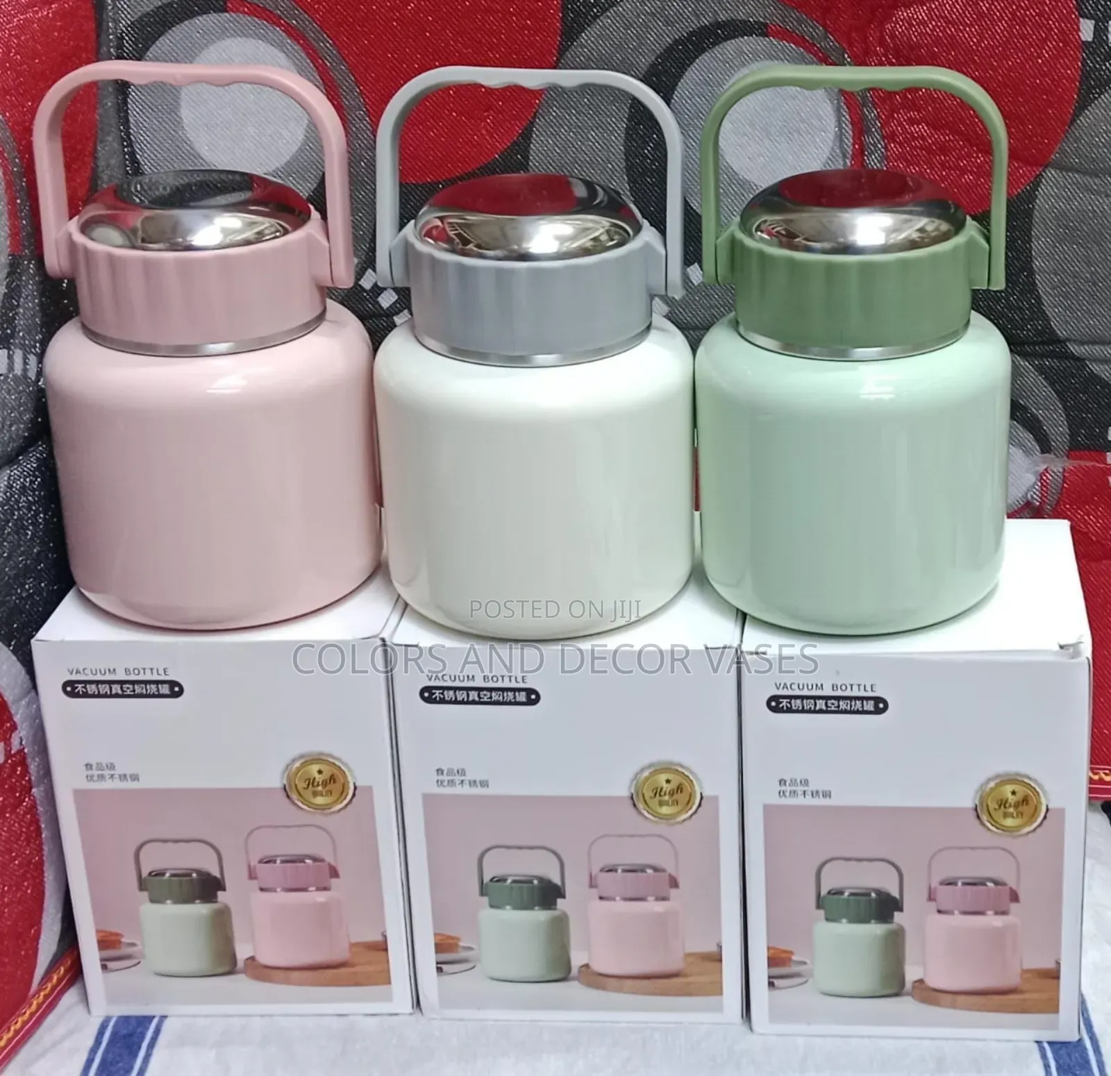 Food Flask 
Capacity 900ml
With Spoon