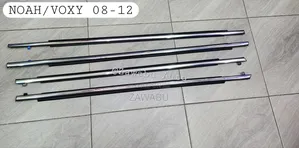 Weather Strips Noah/Voxy R70 Chrome 2008-2012