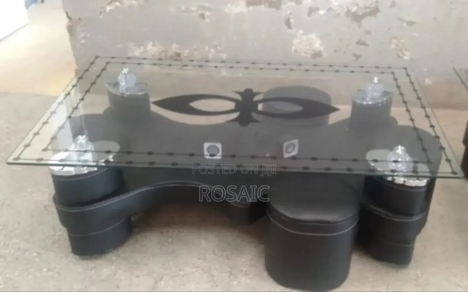 Glass Table With Puff