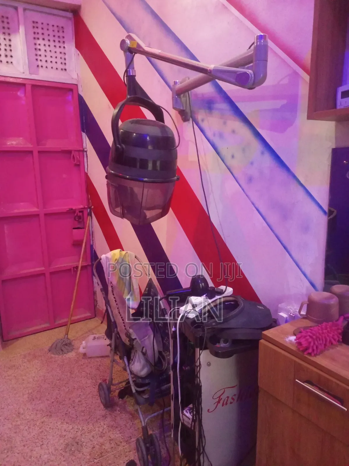 Salon on Sale,Fully Equipped and Operating