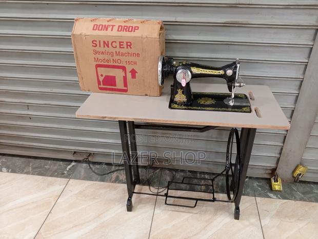 Singer Sewing Machine - thumbnail 3
