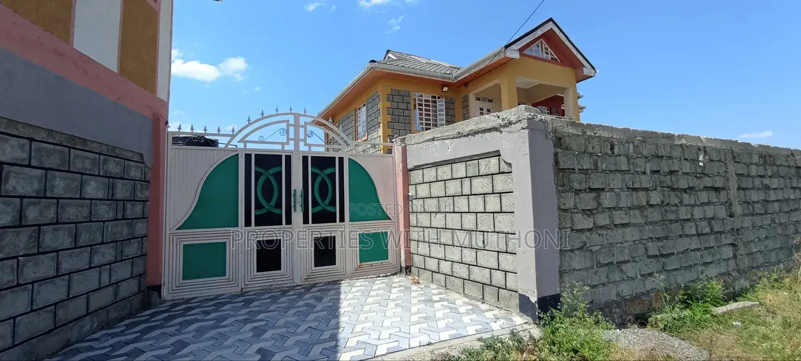 4bdrm Maisonette in Muthwani for sale