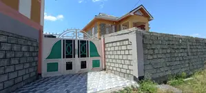 4bdrm Maisonette in Muthwani for sale