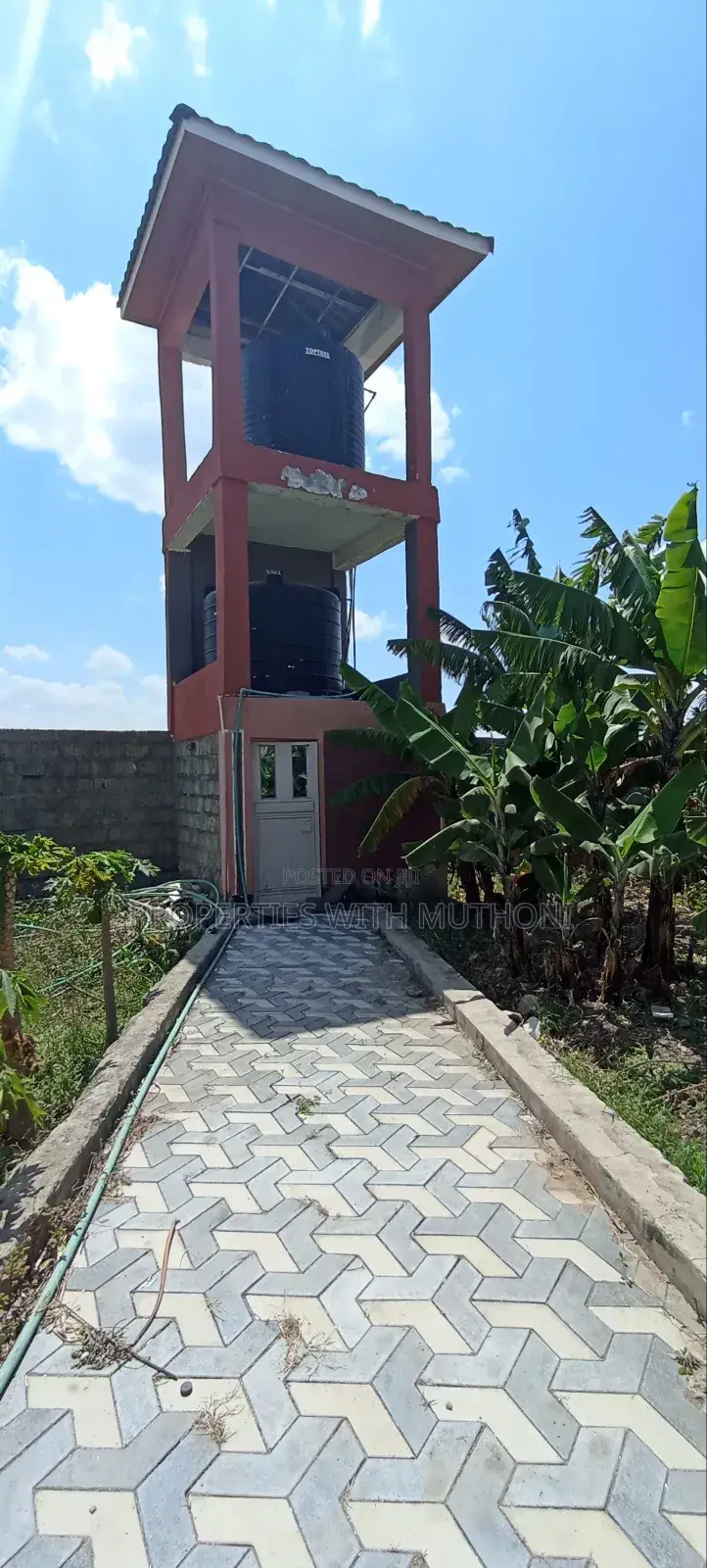 4bdrm Maisonette in Muthwani for sale