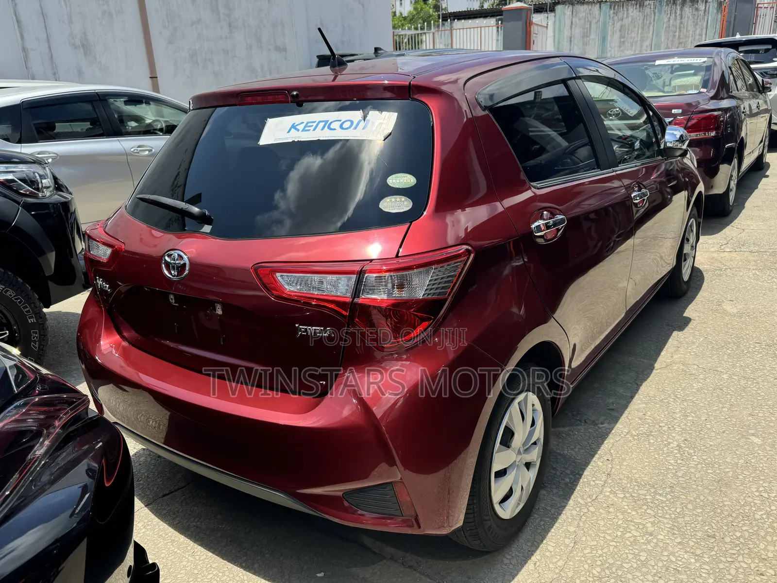 Toyota Vitz 1.3 FWD 5dr 2018 Red