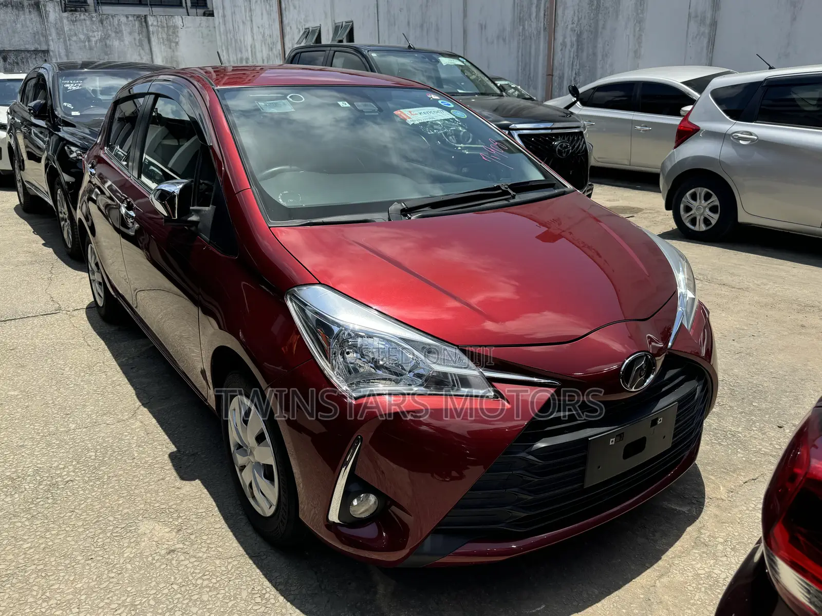 Toyota Vitz 1.3 FWD 5dr 2018 Red