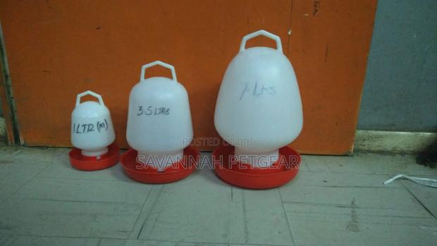High Quality Chicken Drinkers Farm Base Brand - 3.5L
