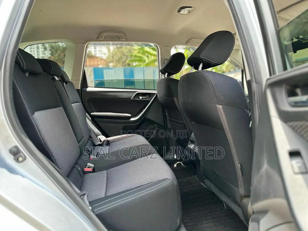 Subaru Forester 2.0XT Touring AWD 2016 Gray