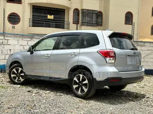 Subaru Forester 2.0XT Touring AWD 2016 Gray