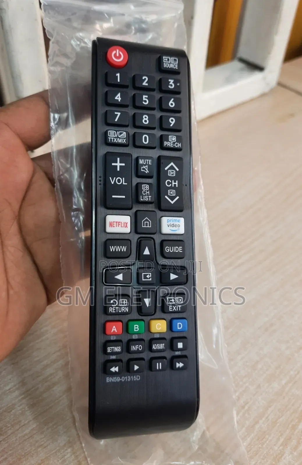 High Quality Samsung Smart Tv Remote + Batteries.