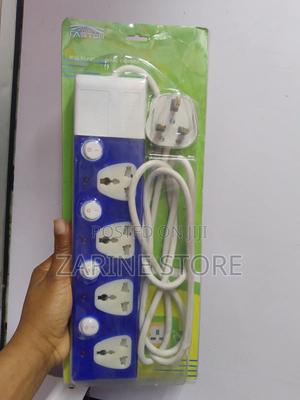 Caston 4 Ways Power Extension - thumbnail 2