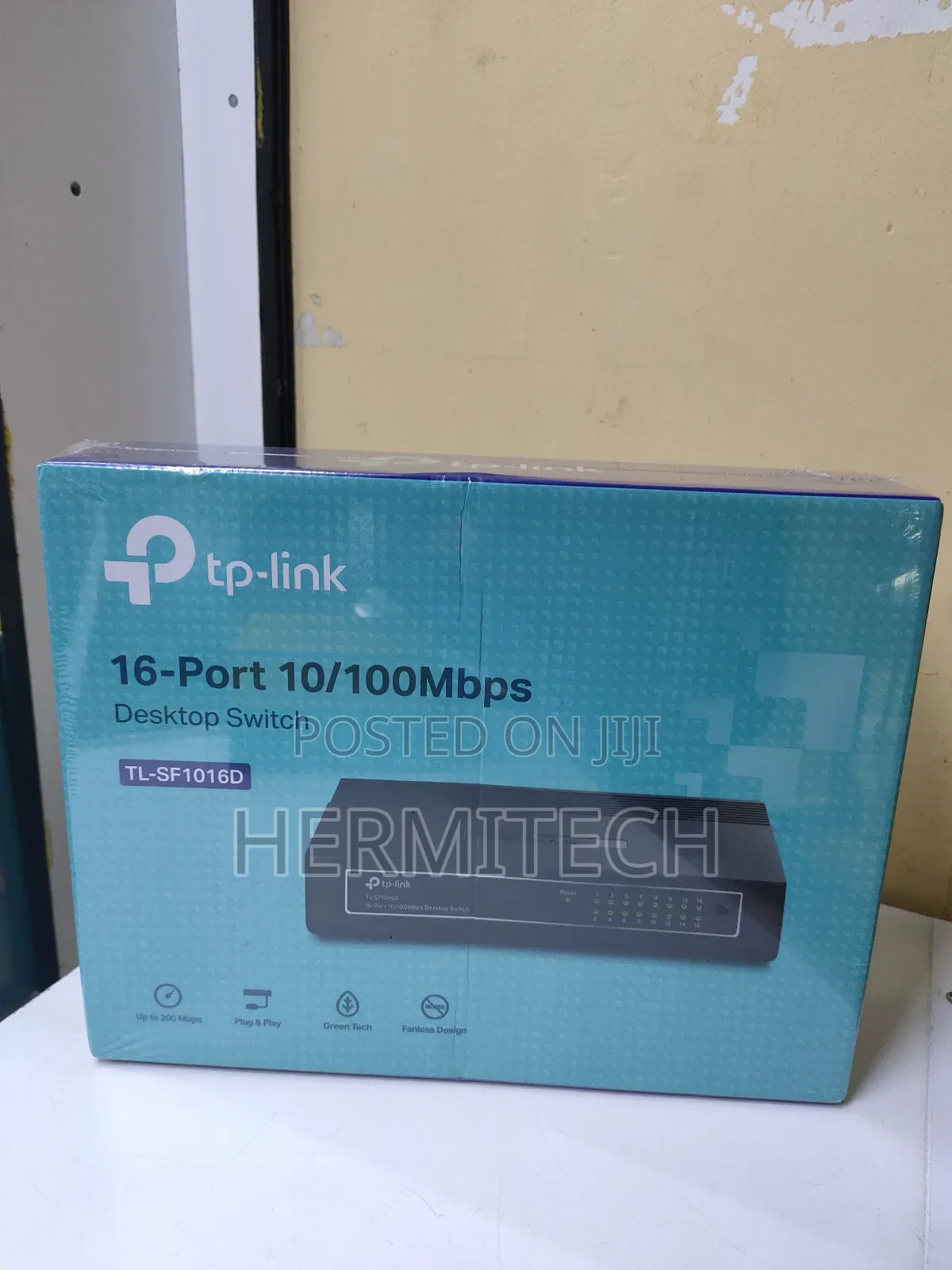 Tp Link 16 Port 10/100mbs Desktop Switch Plug and Play