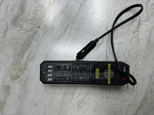 200W Portable Power Car Inverter Peak DC 12V to 220V Sockets