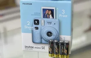 New Fujifilm Instax Mini Se Camera Sealed in a Shop