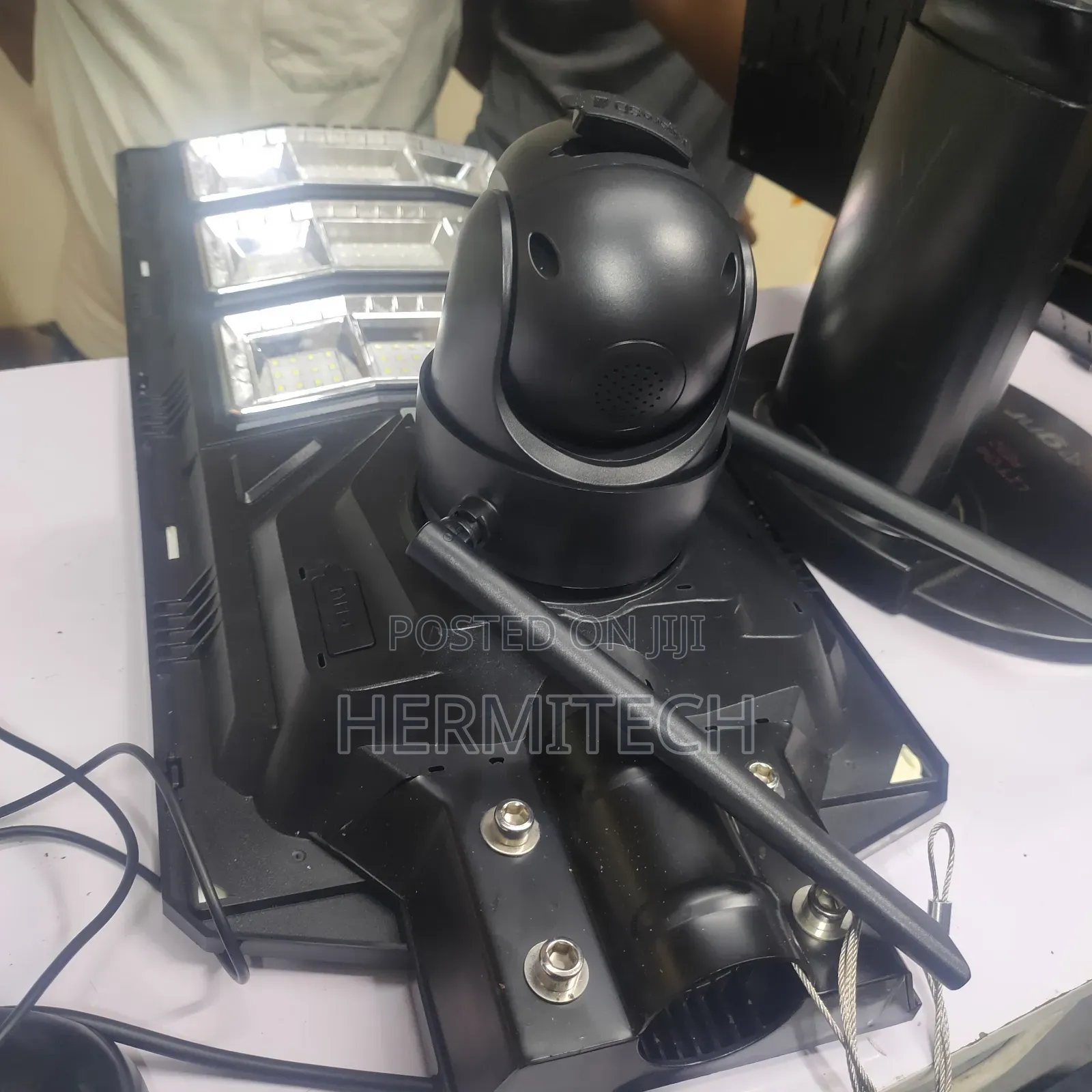 Ai Solar Camera+Light 2in 1 Easy to Achieve Real Time 1000w
