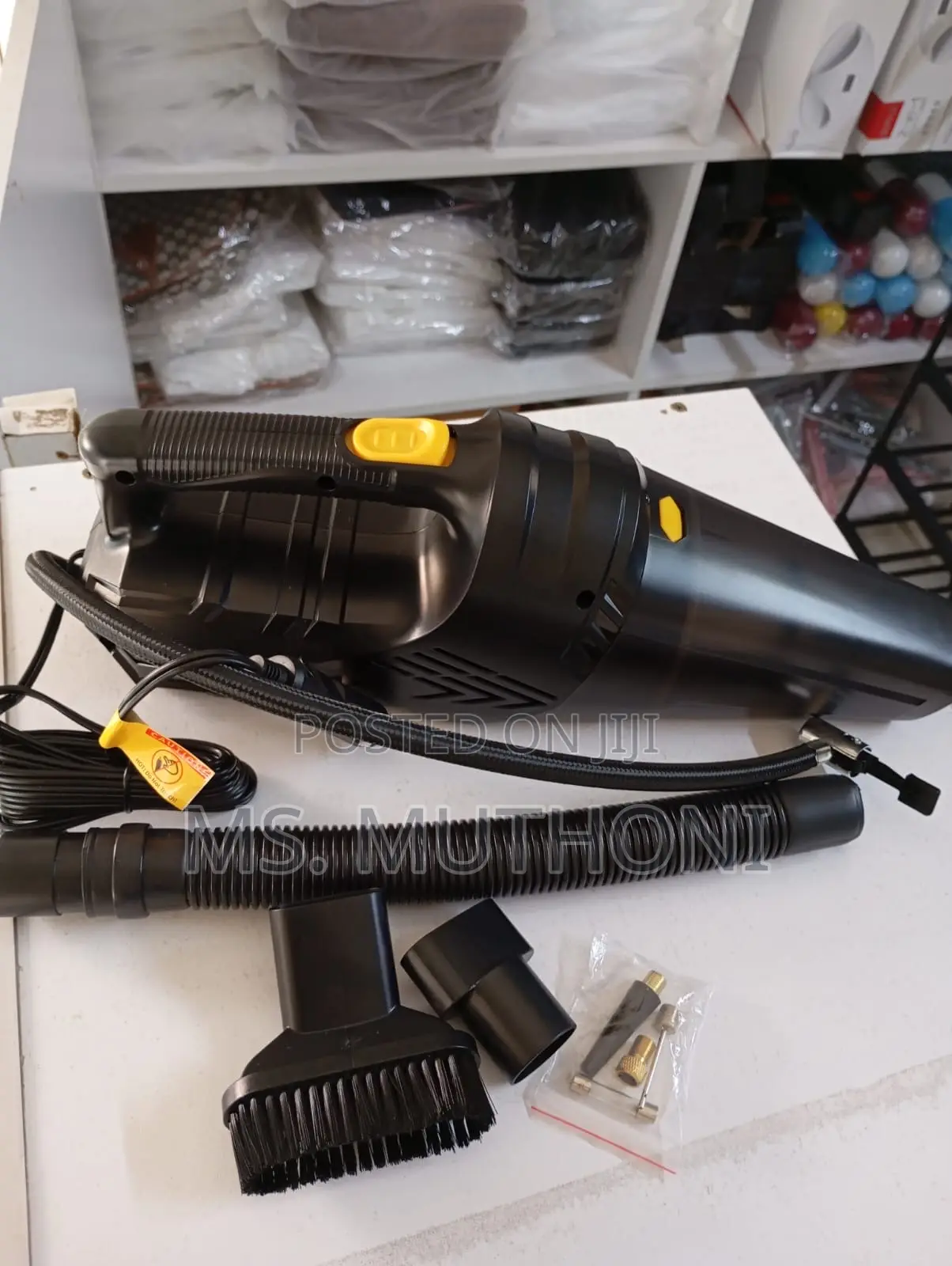 Portable Handheld Car Tyre Inflator and Vacuum Cleaner