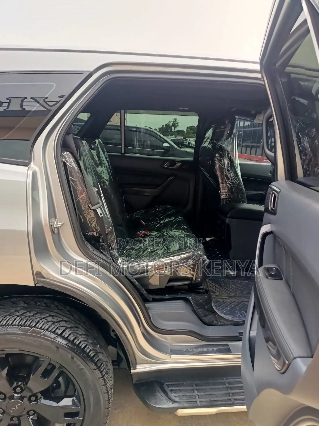 Ford Everest 2017 Black
