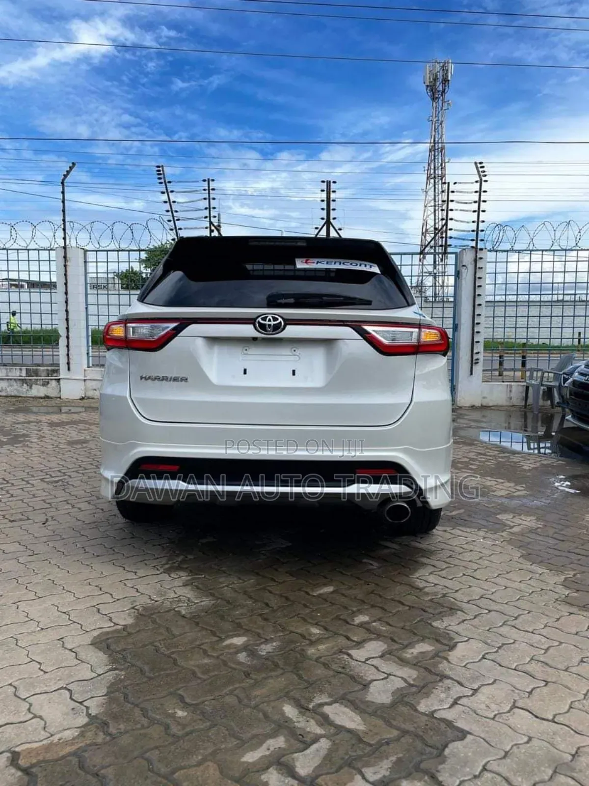 Toyota Harrier 2.0 2017 White