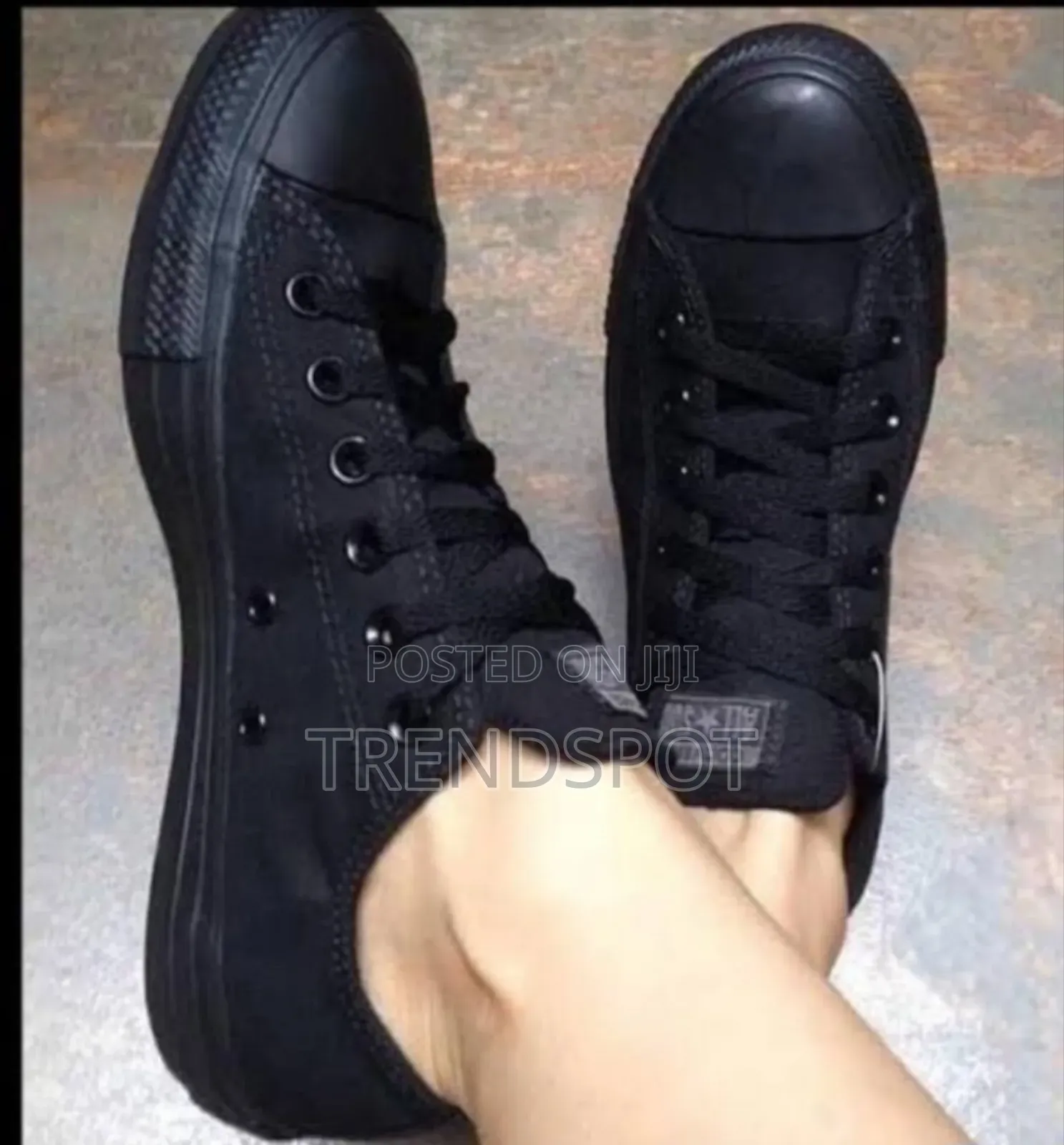 √Converse All Star